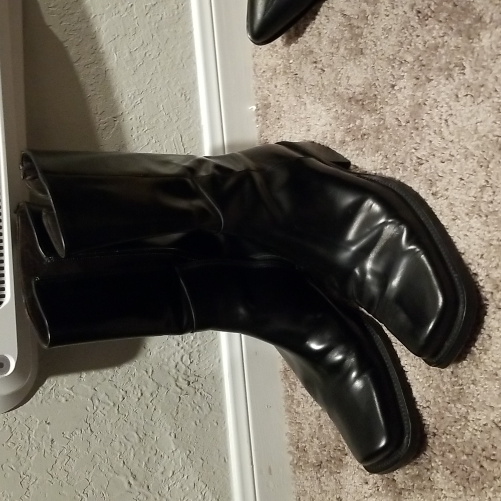 Kenneth Cole Dress boots